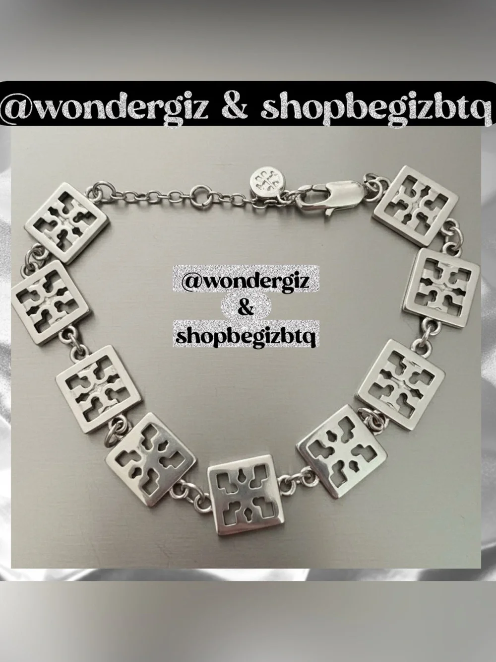 🔥🔥Authentic Designer Bracelet & Earrings Set At Awesome Prices To Buy Now Firm